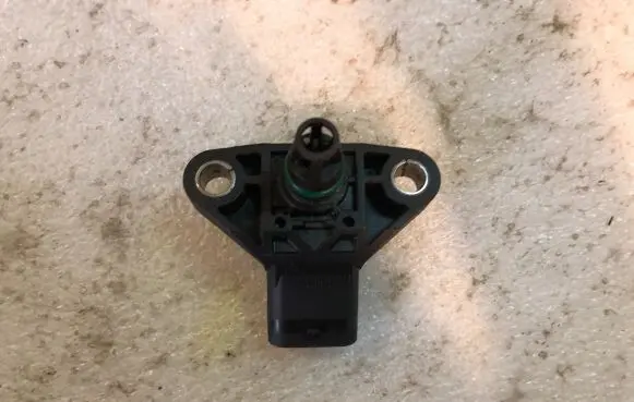 Audi A4 S4 B8 8K Air pressure sensor 038906051J