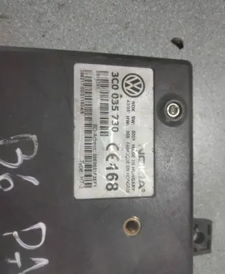 Volkswagen PASSAT B6 Bluetooth control unit module 3C0035730 00E0031F3EF1