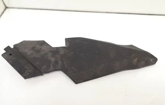 Mercedes-Benz B W245 Radiator trim A1698210436