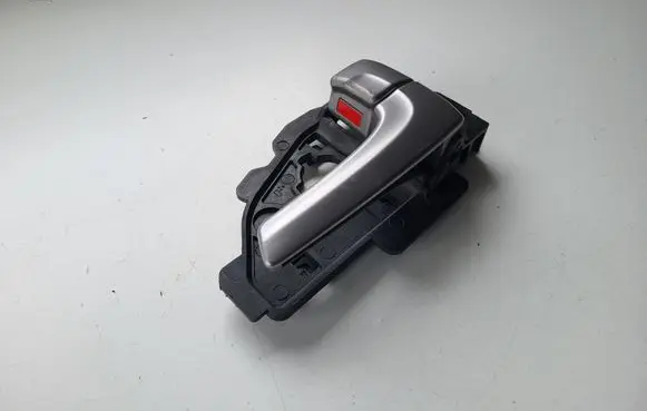 Hyundai ix35 Front door interior handle
