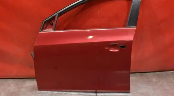 Chevrolet Cruze Front door