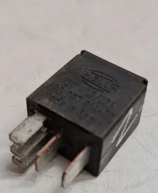 Volvo S60 Other relay 4RD00781400 1V1020A