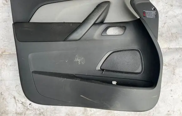 Citroen C4 II Picasso Front door card panel trim 3271000A0ZD