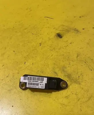 Mercedes-Benz E W211 Airbag deployment crash/impact sensor 2208204426