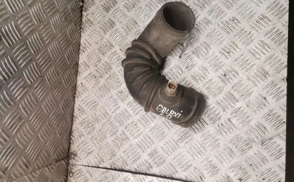 Ford Galaxy Air intake hose/pipe 7m0129627k