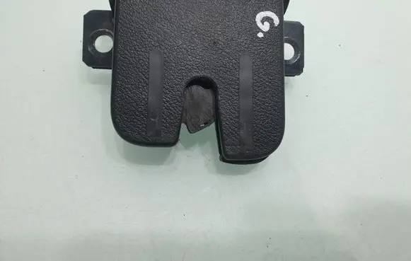 Volkswagen Touareg I Tailgate/trunk/boot lock/catch/latch 7L6827505C