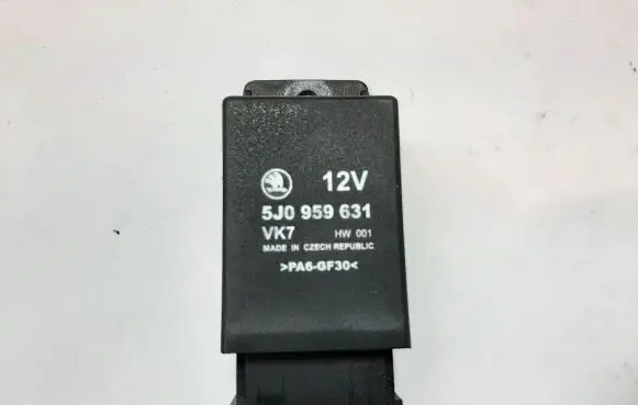 Skoda Fabia Mk2 (5J) Other relay 5J0959631