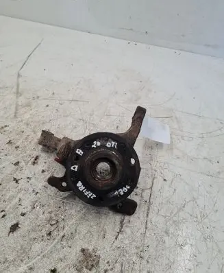 Opel Zafira A Front wheel hub