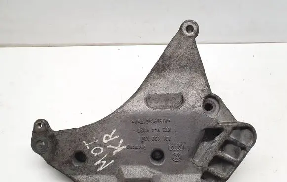 Skoda Octavia Mk2 (1Z) Engine mounting bracket 03L199207 KTS74V120