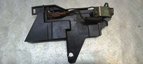 Skoda Superb B8 (3V) Turbo solenoid valve 04L907284