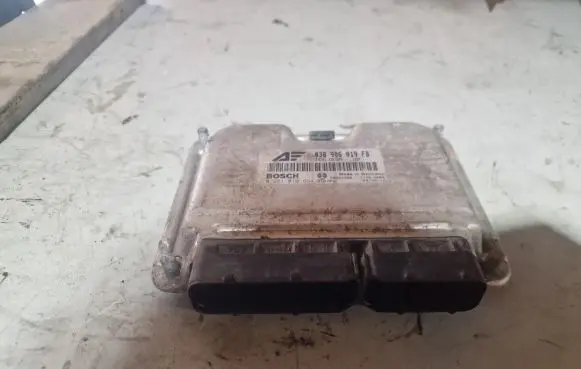 Seat Alhambra (Mk1) Engine control unit/module 038906019FB
