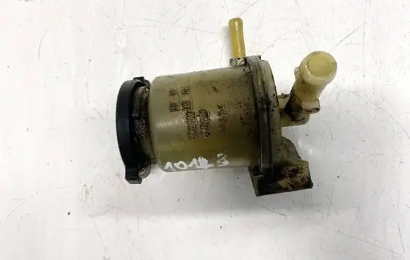 Toyota Avensis T250 Power steering fluid tank/reservoir