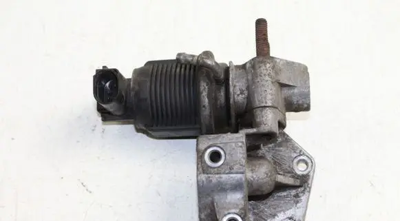 Volkswagen Caddy EGR valve 06A131166