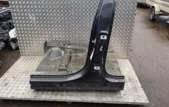 BMW X5 F15 Pillar (middle) 