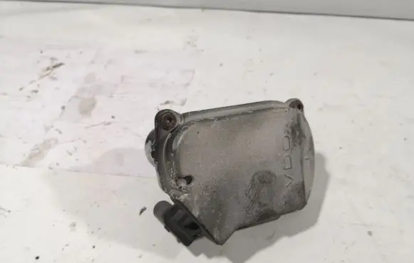Audi A4 S4 B7 8E 8H Throttle body valve 