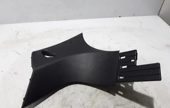 Dodge Durango Tailgate/trunk side cover trim 1KE76TRMAB