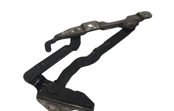Audi A4 S4 B5 8D Tailgate/trunk/boot hinge 3B5827302