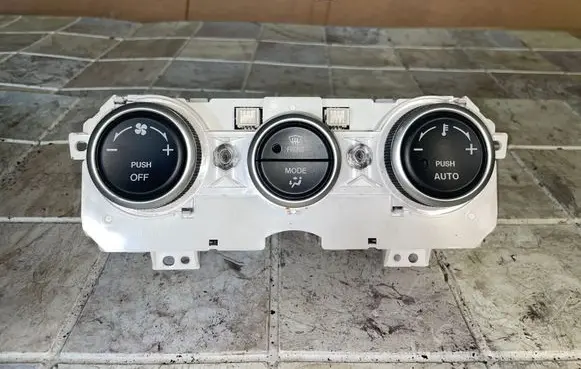Mazda 6 Climate control unit E6A