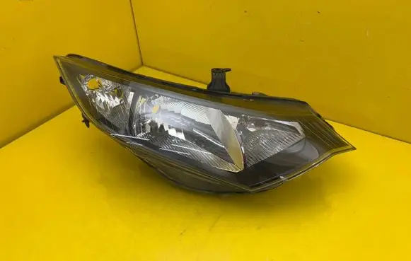 Honda Civic IX Headlight/headlamp 33100-TV0-G210-M1