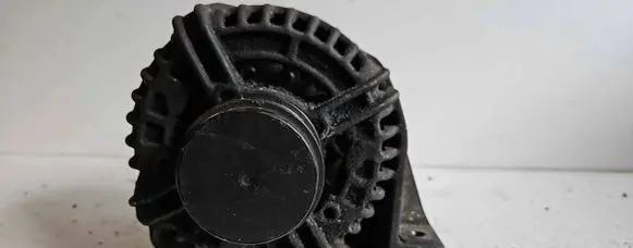 Volvo XC90 Generator/alternator 8676498 0124525029