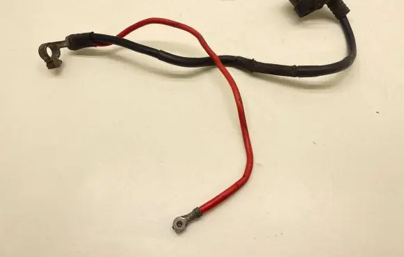 Volkswagen Touran I Positive cable (battery) 1K0971909B