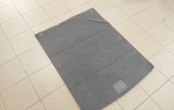 Trunk/boot mat liner