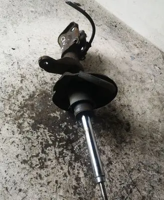 Honda CR-V Front shock absorber/damper