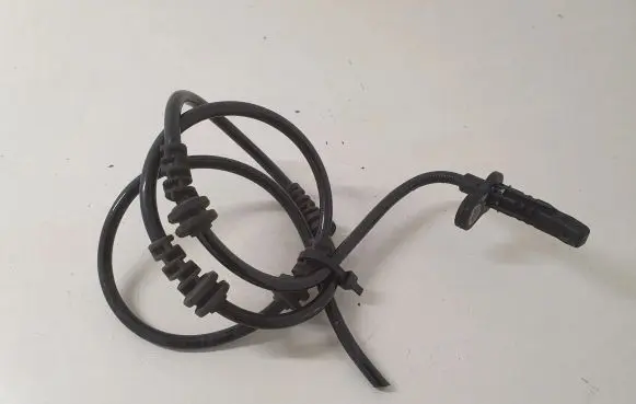 Mercedes-Benz S W222 ABS brake wheel speed sensor A2229053505