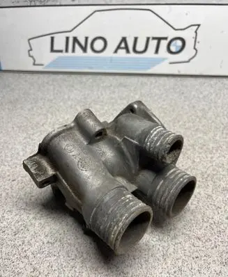 BMW 7 E32 Thermostat/thermostat housing 1250351