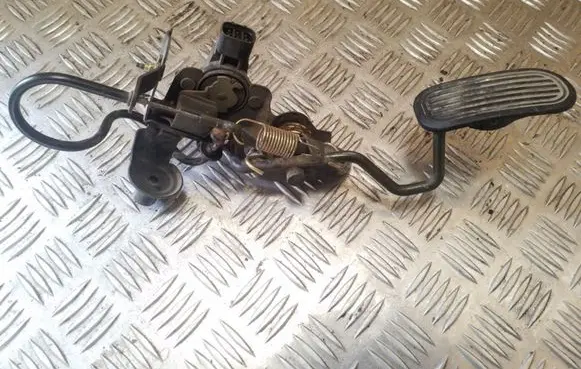 Toyota RAV 4 (XA20) Accelerator throttle pedal 8928120040 7801042010C