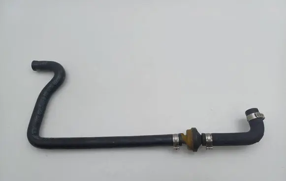Audi A4 S4 B5 8D Vacuum line/pipe/hose 058133783B 191133394A