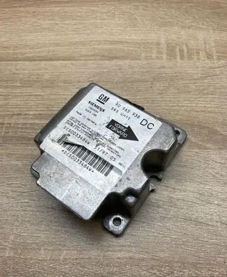 Opel Omega B1 Airbag control unit/module 90565938