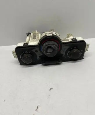 Renault Scenic II - Grand scenic II Climate control unit 69580001 6E1530 F6665720