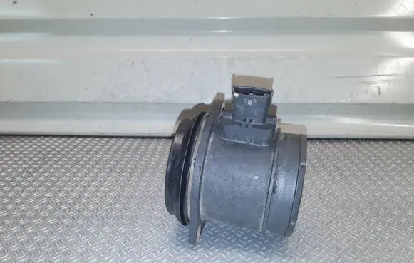 Volvo V70 Mass air flow meter 0281002972 30785472