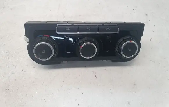 Volkswagen Golf VI Climate control unit 3C8907336J 5HB009751