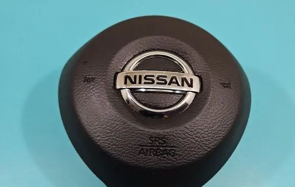Steering wheel airbag