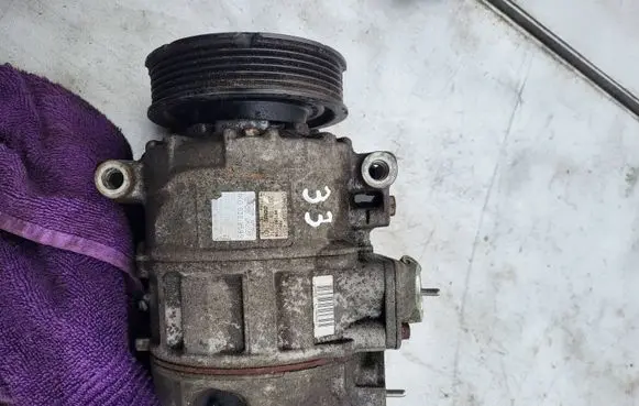 Volkswagen Golf V Air conditioning (A/C) compressor (pump) 1K0820859S