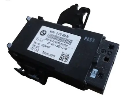 BMW 3 F30 F35 F31 Seat heating relay 9216468 02944497 2840078407300