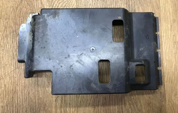 Mercedes-Benz GLE (W166 - C292) Fuse box cover A1665400080