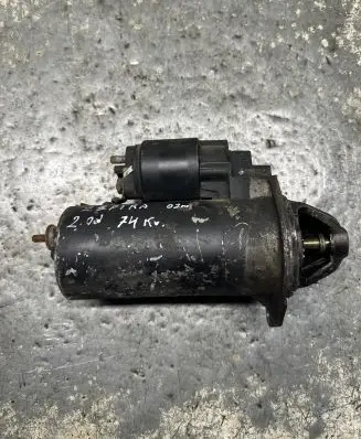 Opel Zafira A Starter motor