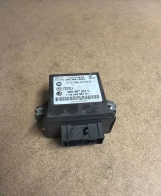 Skoda Superb B6 (3T) Light module LCM 5WK49676B 5M0907357C