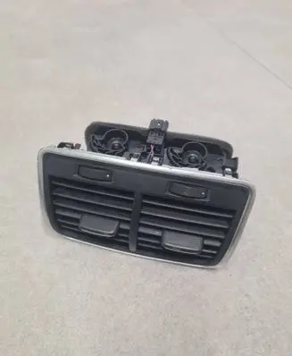 Audi A6 C7 Rear air vent grill 4G0819203 9026000