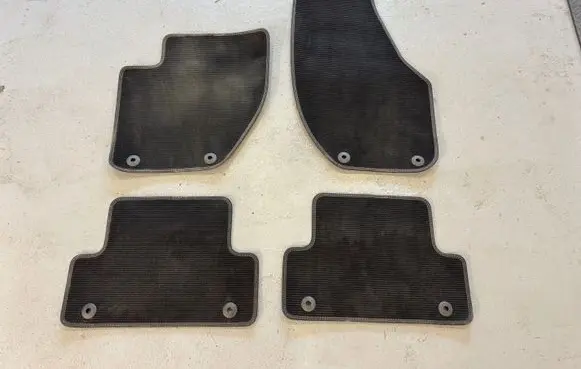 Volvo V40 Car floor mat set