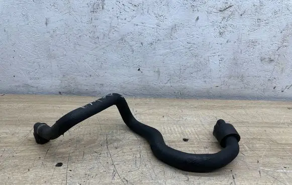 BMW 5 GT F07 Engine coolant pipe/hose 8375796