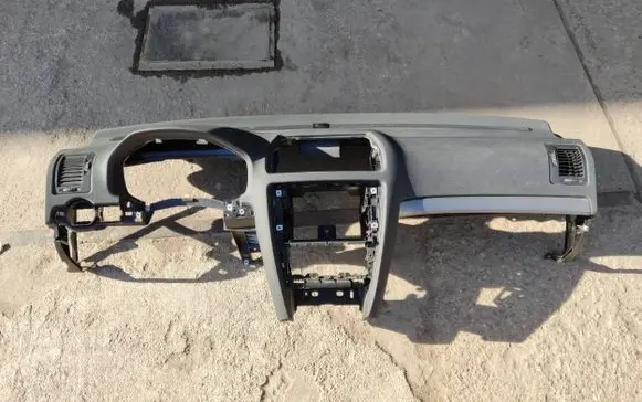Skoda Octavia Mk2 (1Z) Dashboard 1Z1857007 1139100X050 1K0880204N