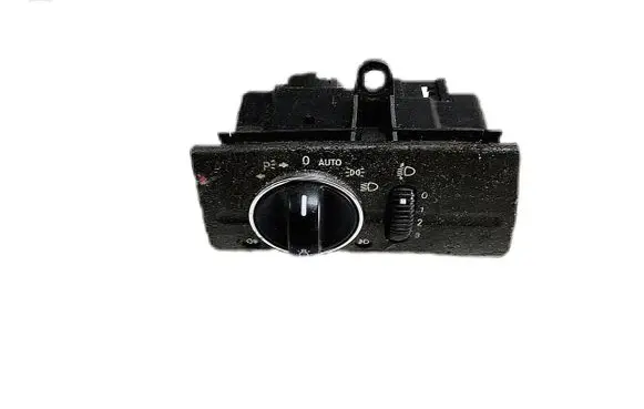 Mercedes-Benz E W211 Light switch 2115450304