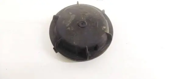 Renault Megane I Headlight/headlamp dust cover 89001811