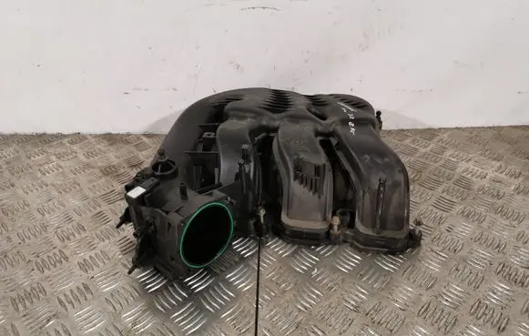 Jeep Cherokee Intake manifold