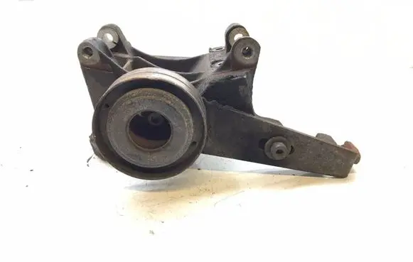 Citroen Berlingo Engine mounting bracket 9629485480 K3677
