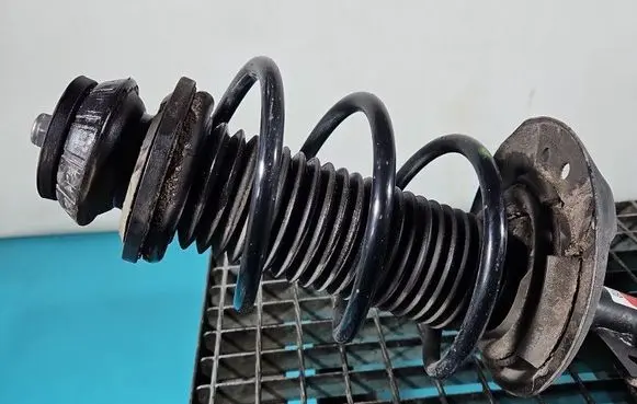 Renault Clio V Front coil spring IMPRK1570792